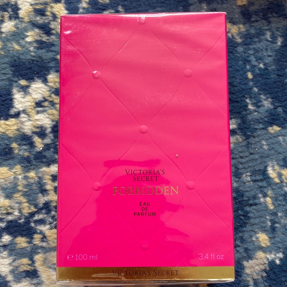 Forbidden perfume by Victoria’s Secret - Eau de parfum 100 ml - tags on
